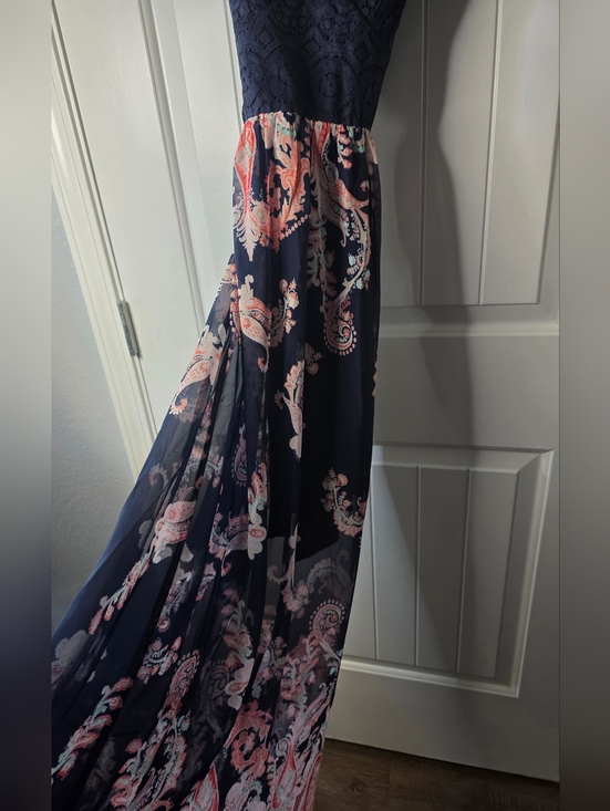 Beautiful Navy Paisley Lace Bodice Maxi Dress With Mini Lining And Sheer Overlay - Picture 4 of 6